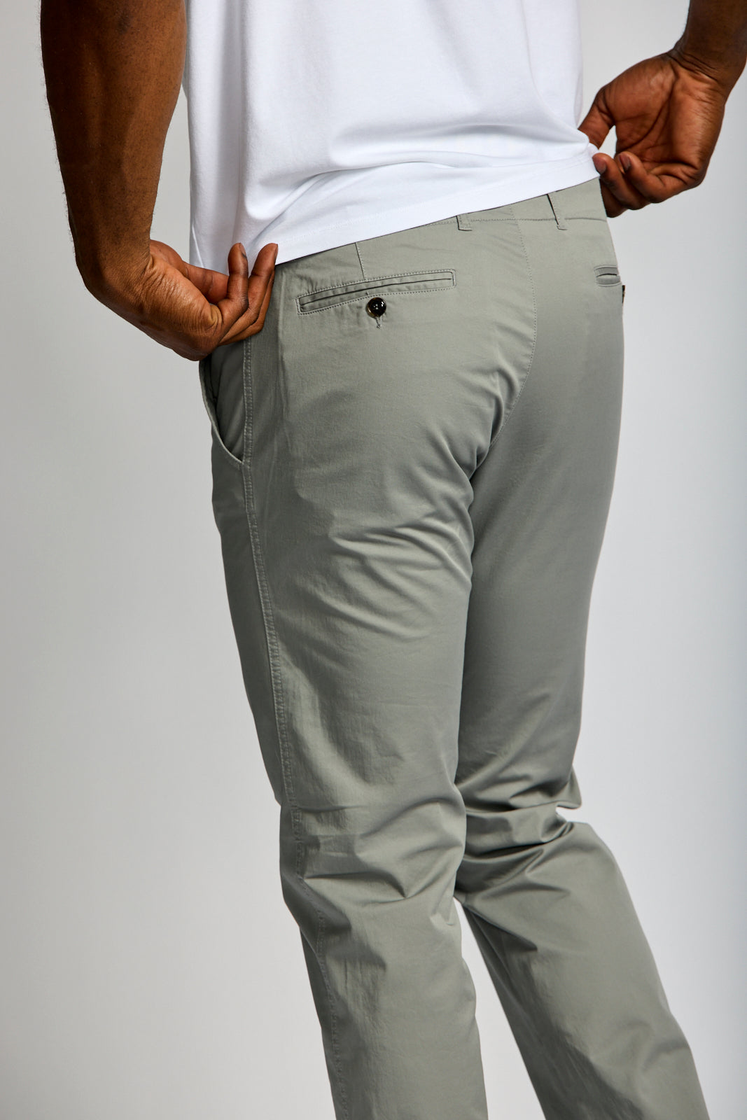 Easy Mondays Stretch Chino Pebble-Men&#39;s Pants-Howard-Surrey-Canada