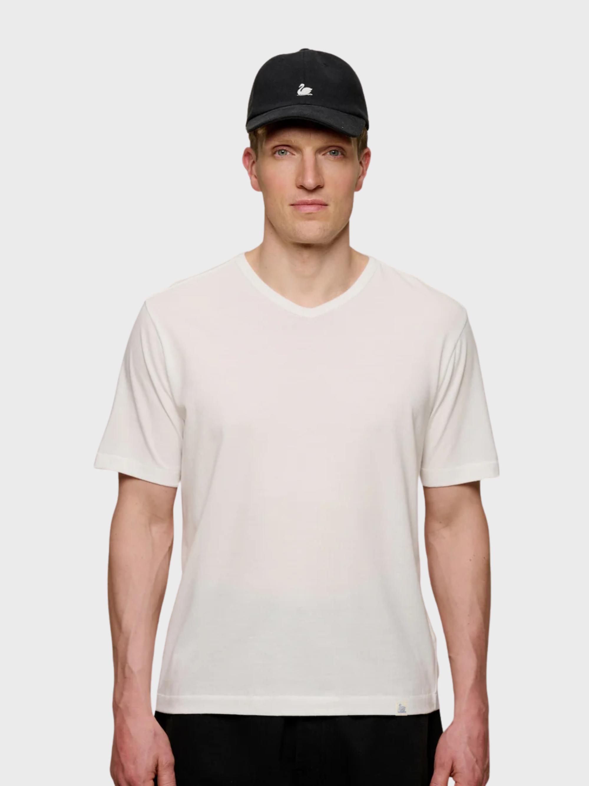 Merz Soft Pima Cotton V-Neck T-Shirt - White-Men's T-Shirts-Brooklyn-Vancouver-Yaletown-Canada
