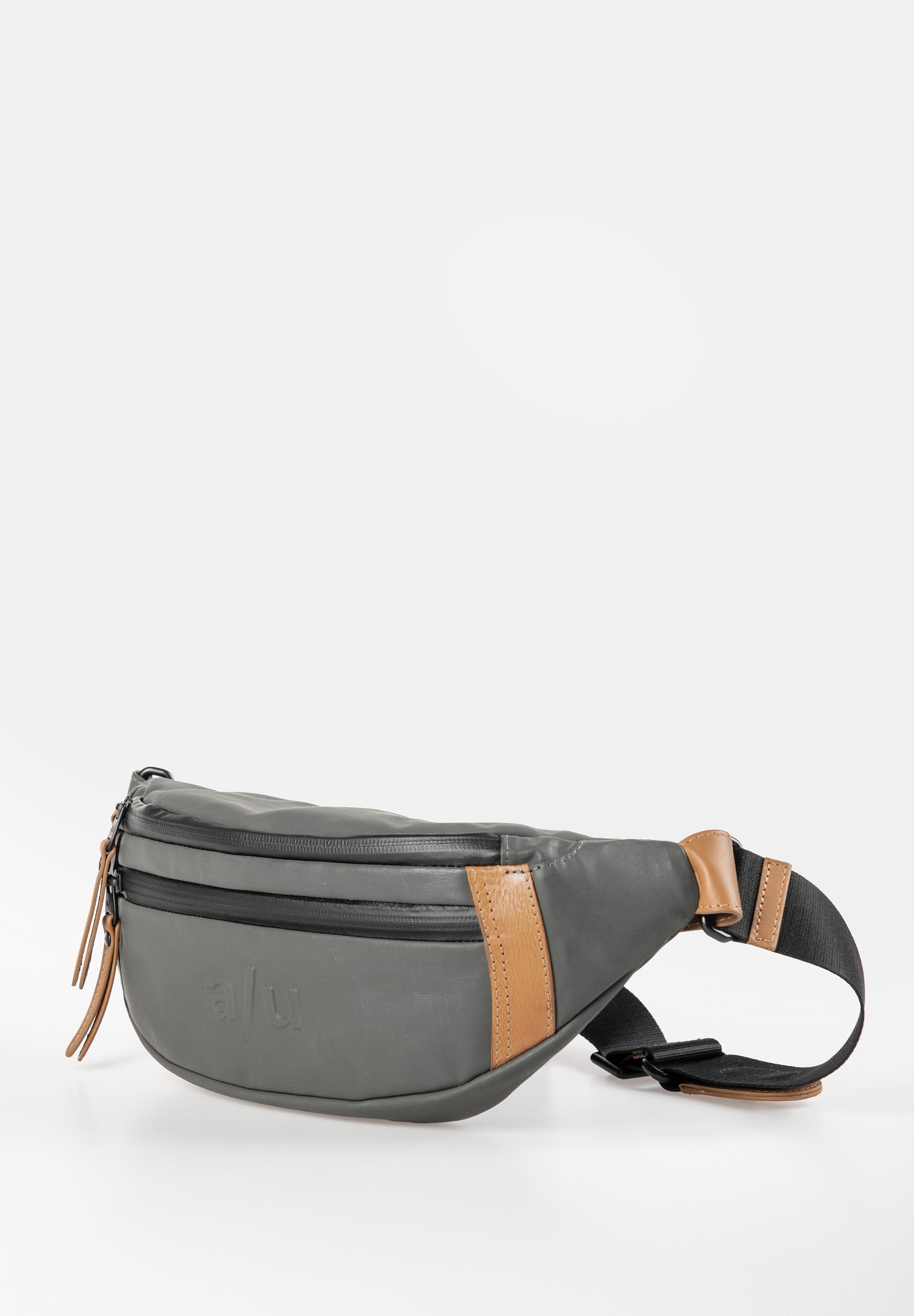Aunts & Uncles Ichikawa – Gravity Grey-Men's Bags-Brooklyn-Vancouver-Yaletown-Canada