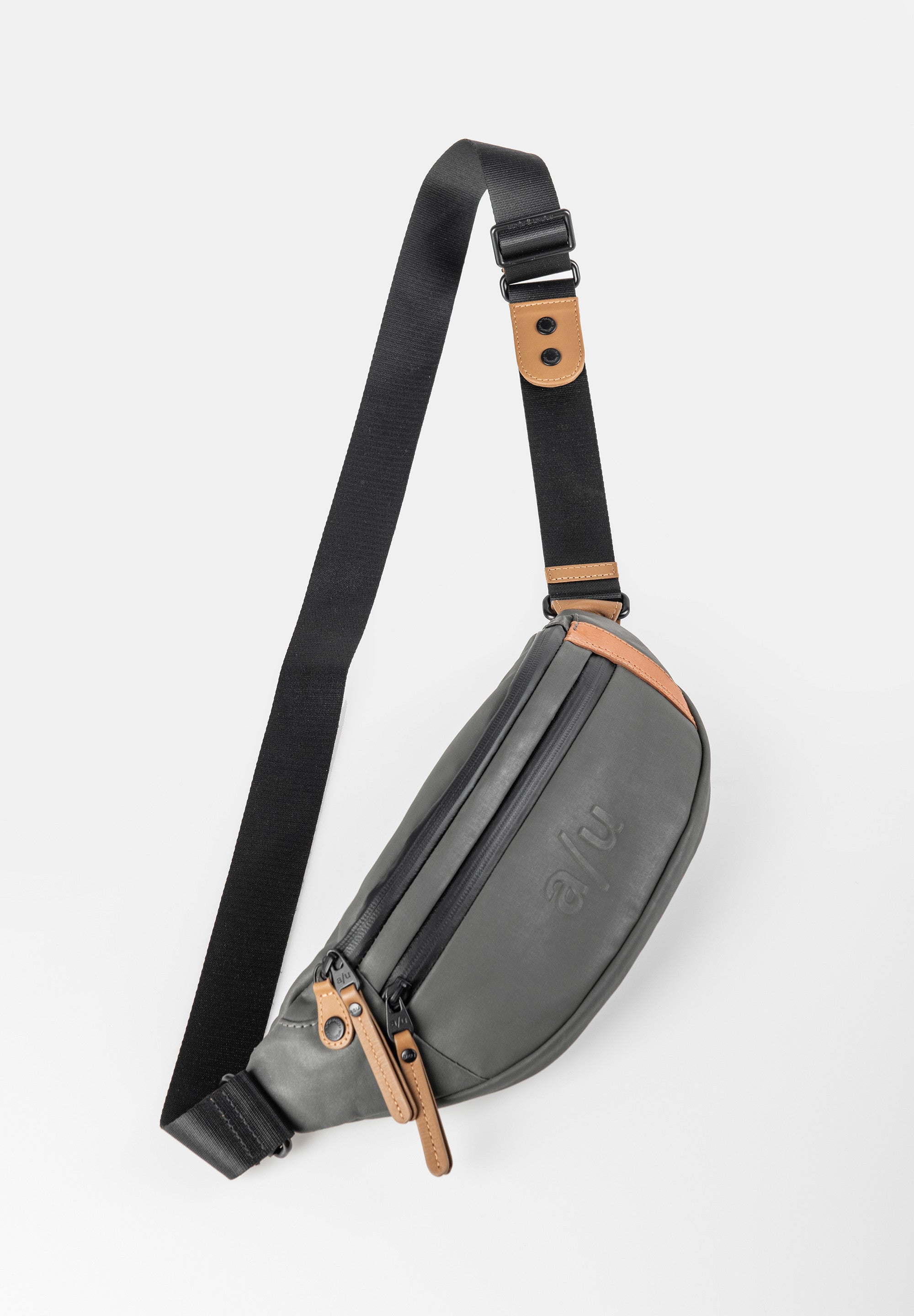 Aunts &amp; Uncles Ichikawa – Gravity Grey-Men&#39;s Bags-Brooklyn-Vancouver-Yaletown-Canada