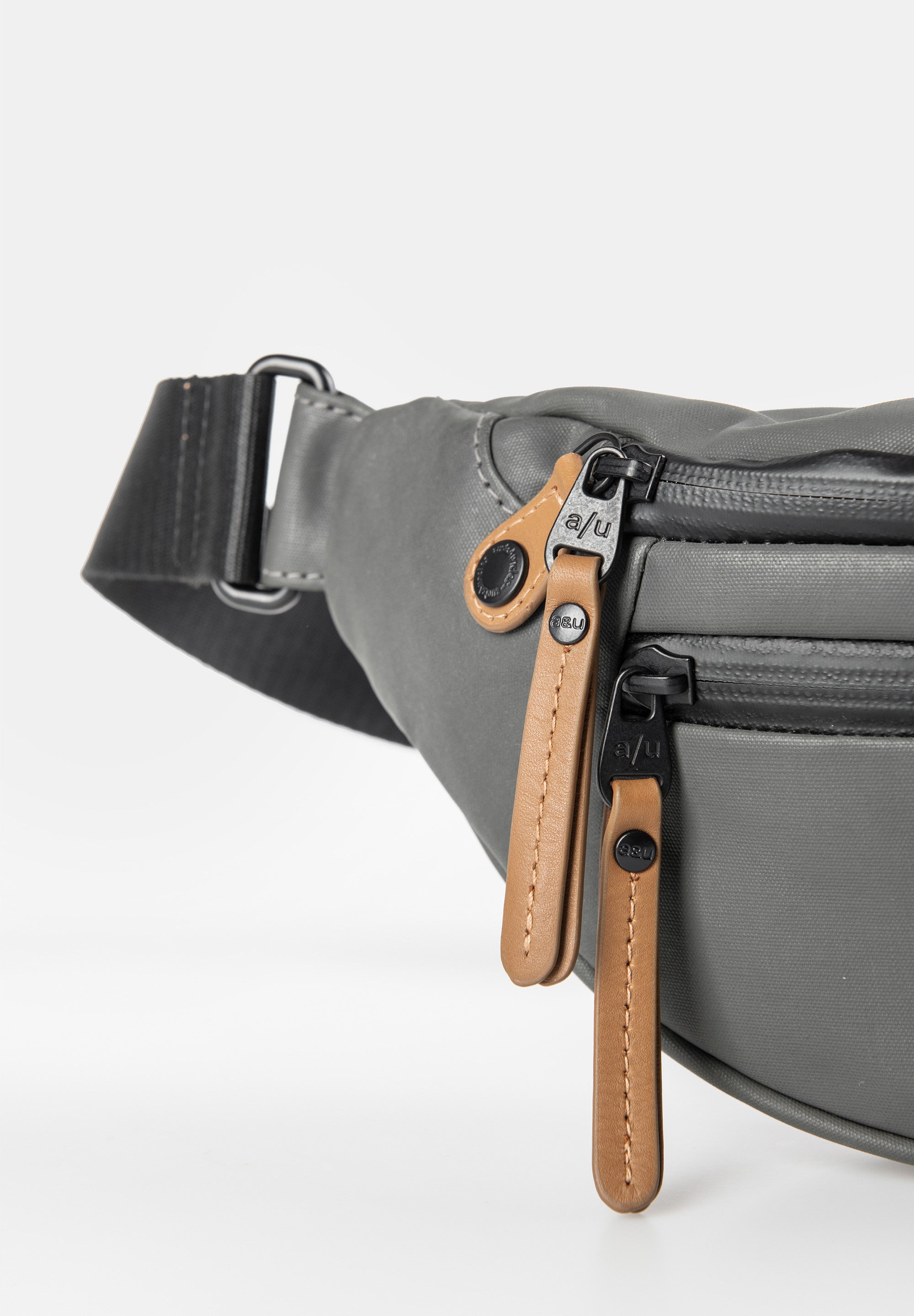 Aunts &amp; Uncles Ichikawa – Gravity Grey-Men&#39;s Bags-Brooklyn-Vancouver-Yaletown-Canada