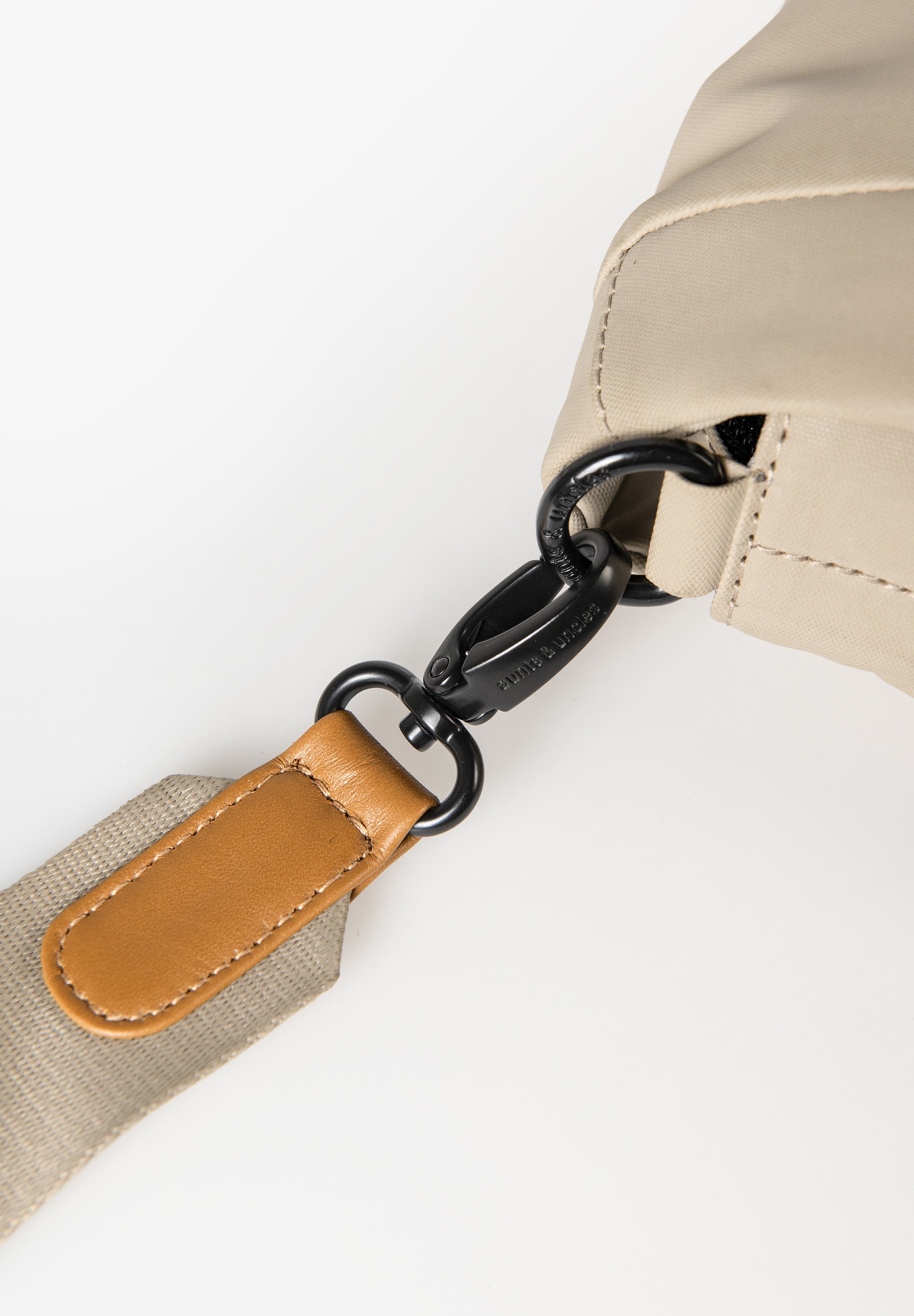 Aunts &amp; Uncles Morioka – Nomad-Men&#39;s Bags-Brooklyn-Vancouver-Yaletown-Canada